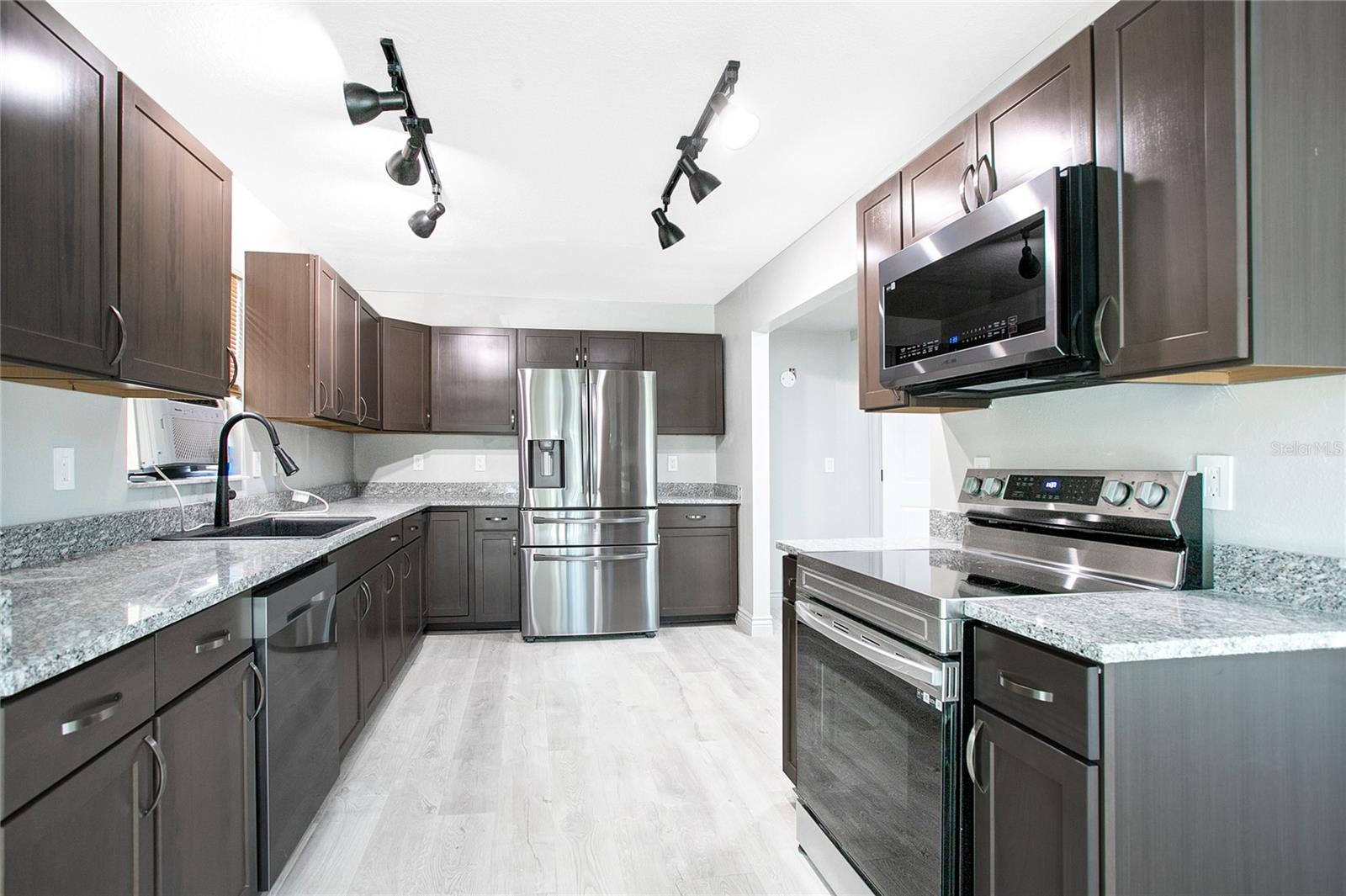 RUSKIN COLONY FARMS 1ST EXTENS - Residential