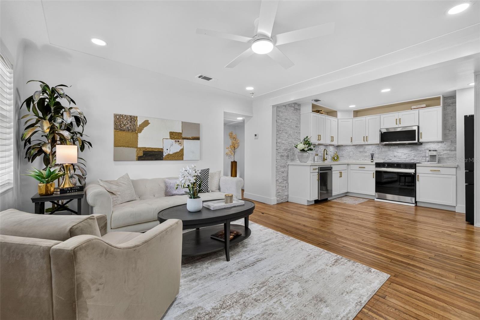 9025 1ST STREET NE