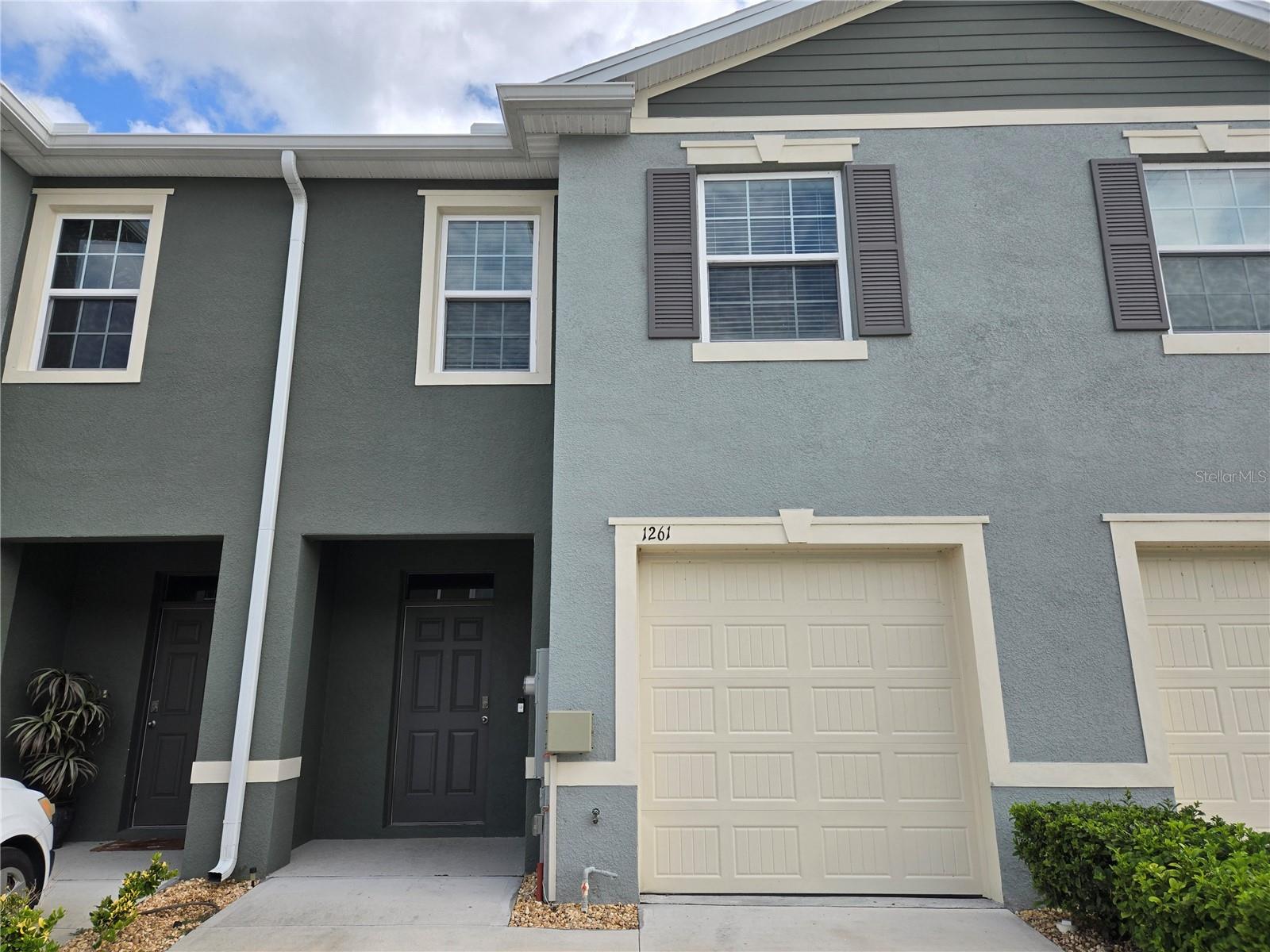 Welcome to your future rental home in the gated community of Atria at Ridgewood Lakes! This townhome was built by D.R. Horton and offers modern living with 3 spacious bedrooms, 2.5 bathrooms, and NO REAR NEIGHBORS—just a gorgeous conservation view from your backyard! Enjoy peaceful mornings and stunning sunsets from your covered lanai, soaking in the natural beauty that Central Florida is known for. Home Features: Open floor plan with a large kitchen island, Solid wood cabinets and full appliance package: range, range hood, refrigerator, dishwasher. Washer and dryer included. Concrete block construction on both floors for added durability and sound insulation—your privacy is protected even with shared walls. Keyless entry and camera doorbell for enhanced security. Attached 1-car garage with opener. Convenient half-bath downstairs for guests. Master Suite: Spacious walk-in closet plus an additional smaller walk-in. En-suite bathroom with double vanity and walk-in shower. Community Amenities: Playground just a block away. Pickleball and tennis courts available. Golf course access (additional fee applies)
This is a fantastic opportunity you don’t want to miss! Schedule your showing today and apply online—fast and easy!