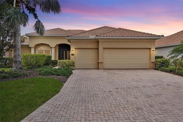 7910 RIVER PRESERVE DR, BRADENTON, FL 34212 - Image 2de328840a307eef7d640392ca025cd2/3563717916