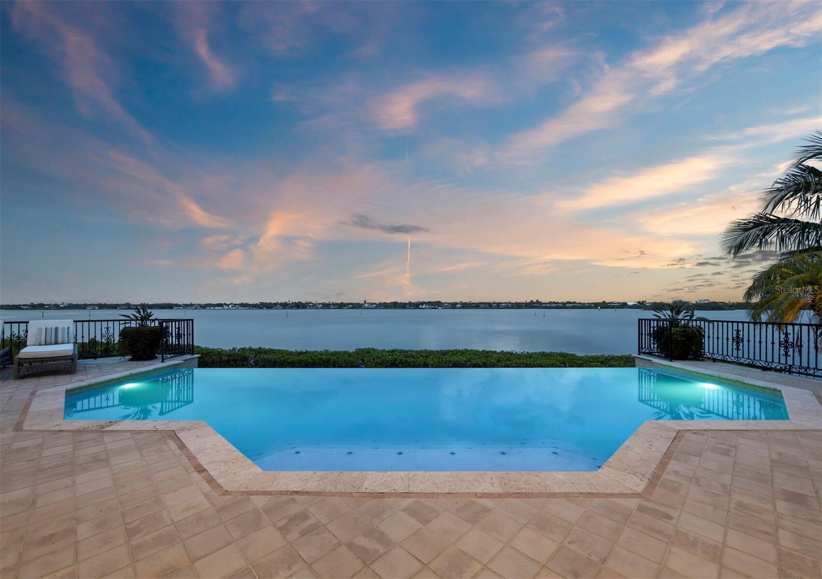 1280 HIDDEN HARBOR WAY