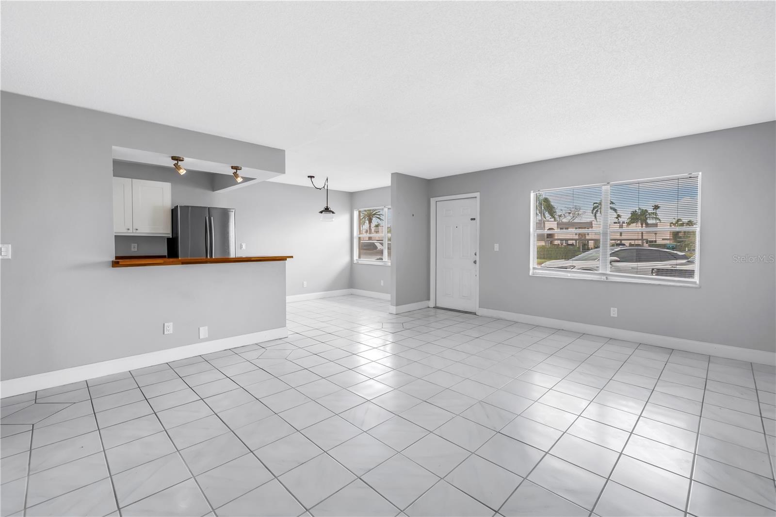 8039 GARDEN DRIVE 105
