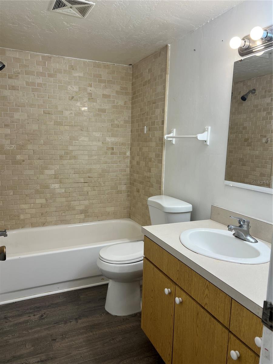 NORTH BAY VILLAGE CONDO - Residential Lease
