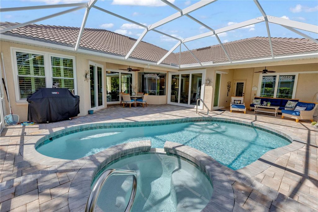 Photo of 8049 Waterview Boulevard, Lakewood Ranch, FL 34202 (MLS # A4663771)