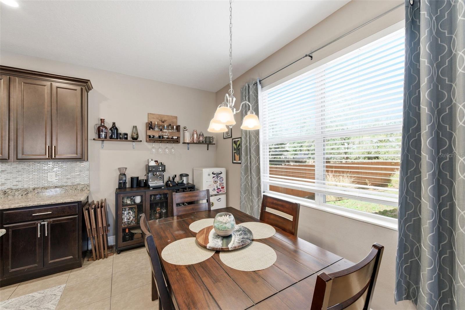 ELLIOTTS E E SUB - Residential