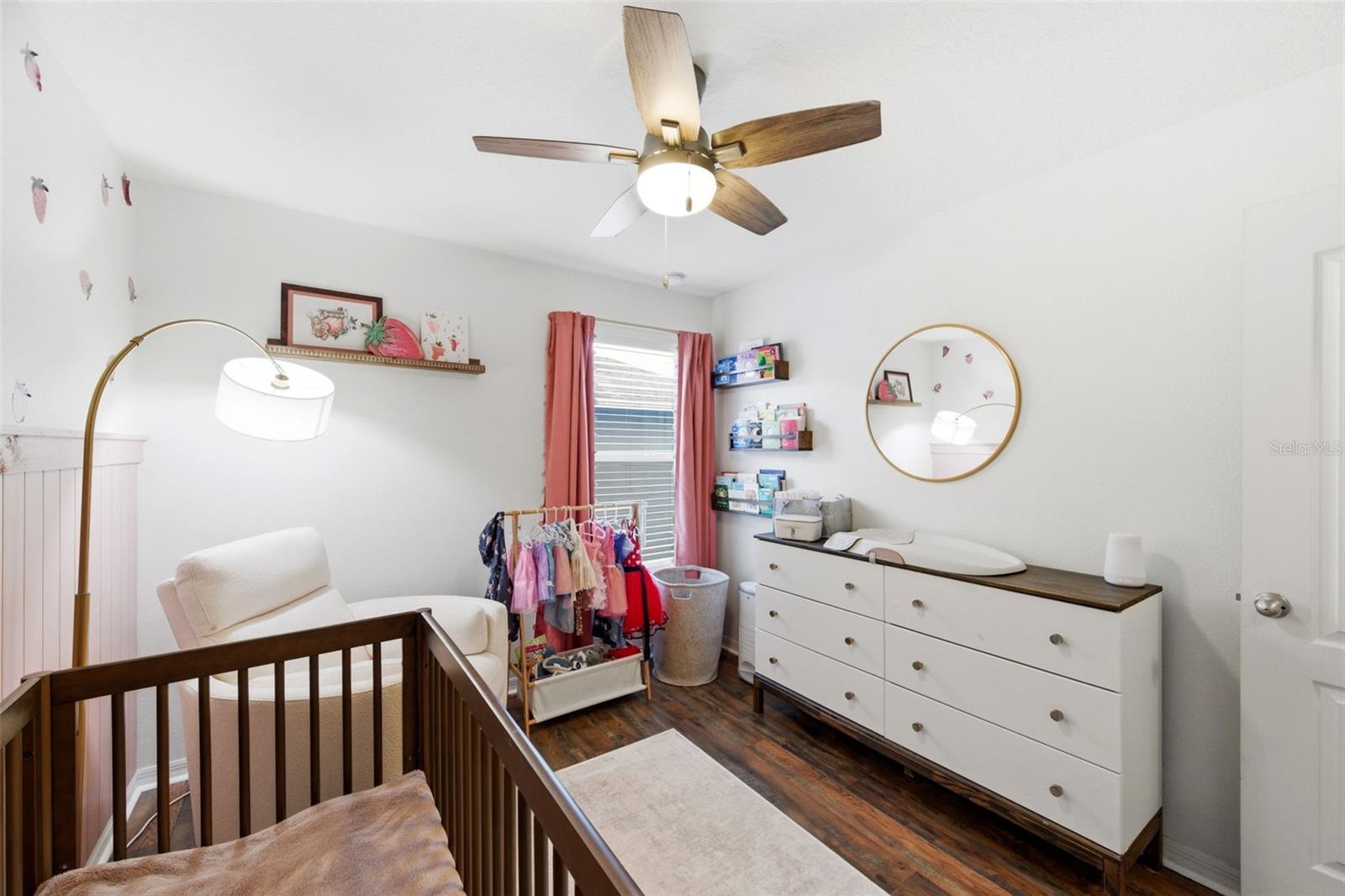 ELLIOTTS E E SUB - Residential