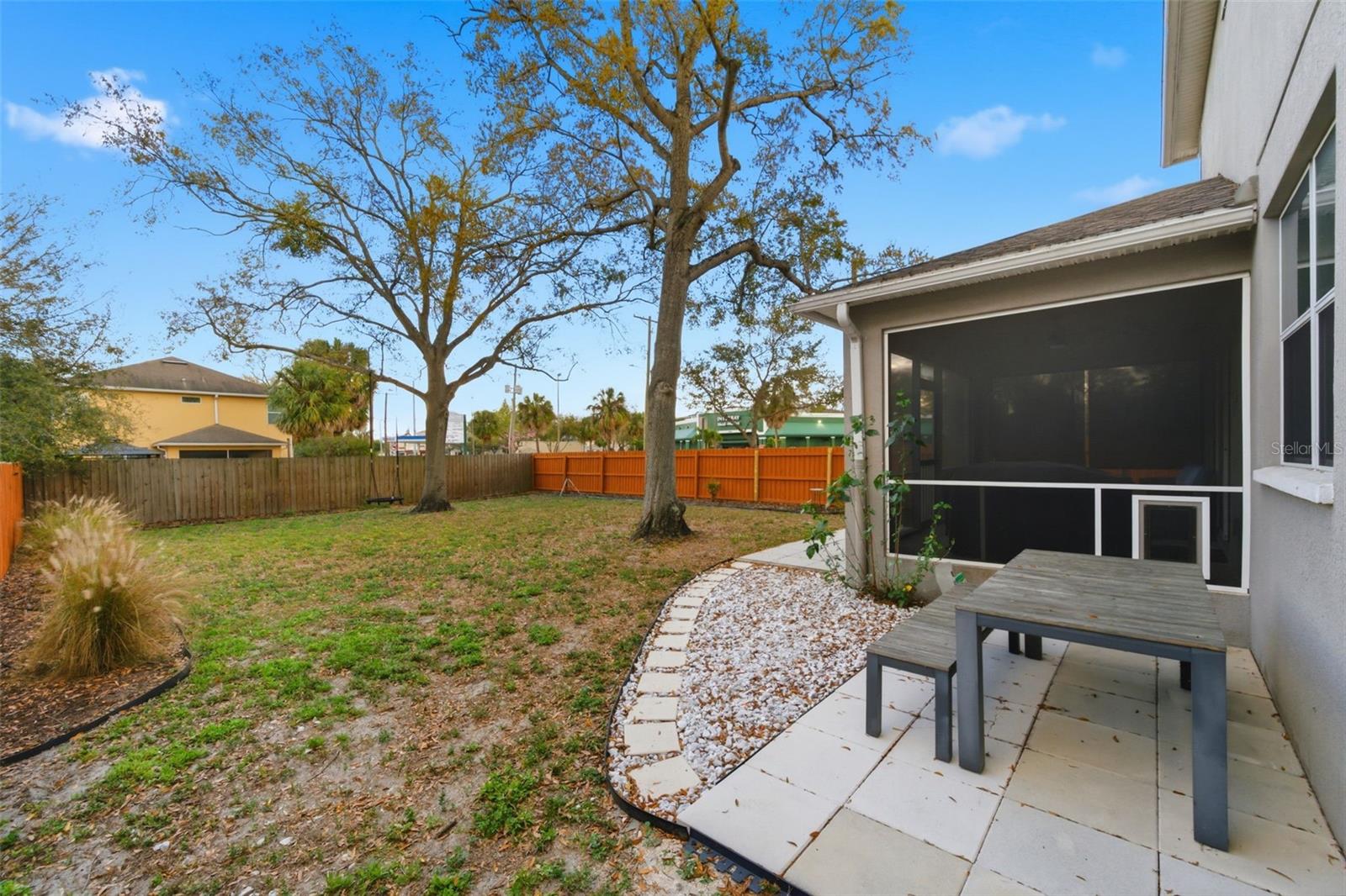 ELLIOTTS E E SUB - Residential