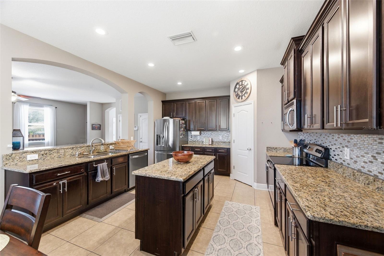 ELLIOTTS E E SUB - Residential