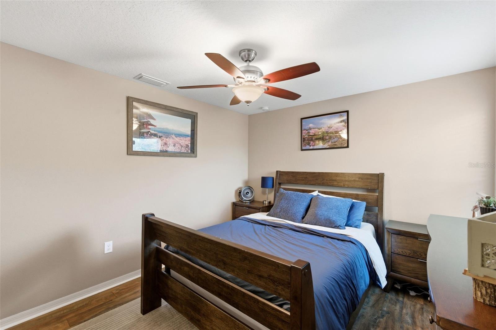 ELLIOTTS E E SUB - Residential