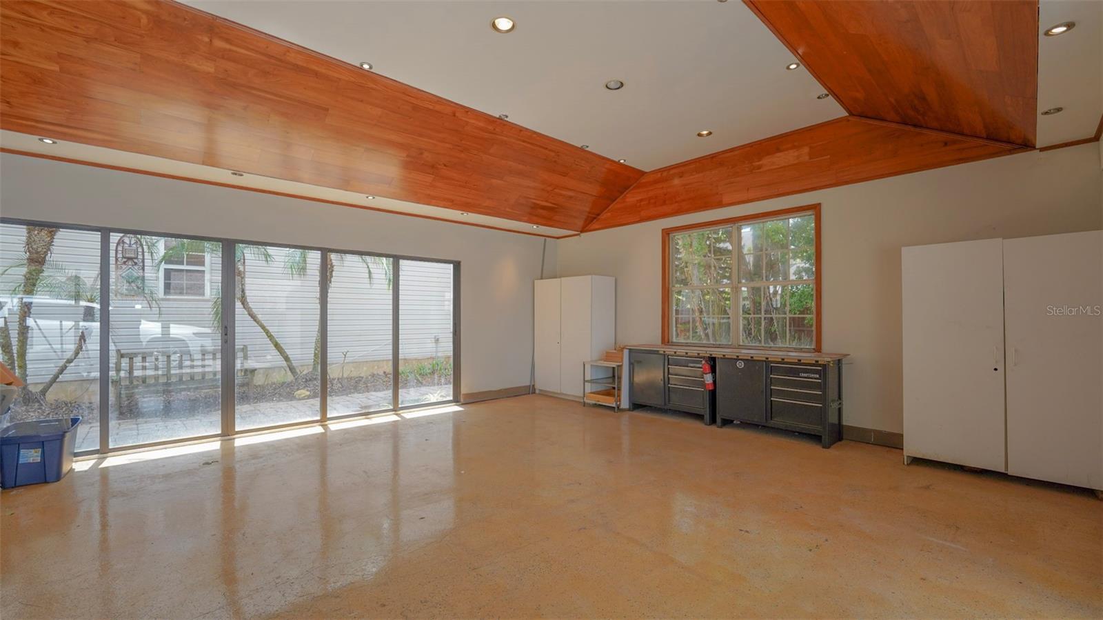 BRYNWOOD - Residential