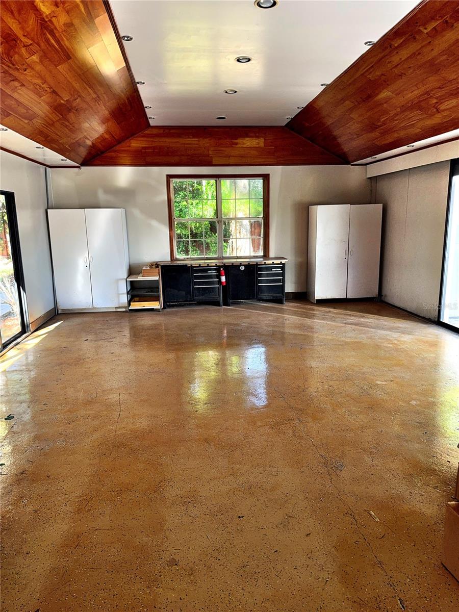 BRYNWOOD - Residential