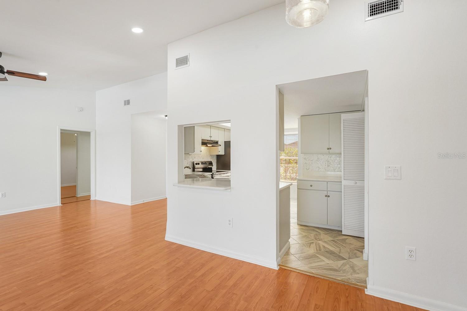 MEADOW RUN AT JACARANDA - Residential