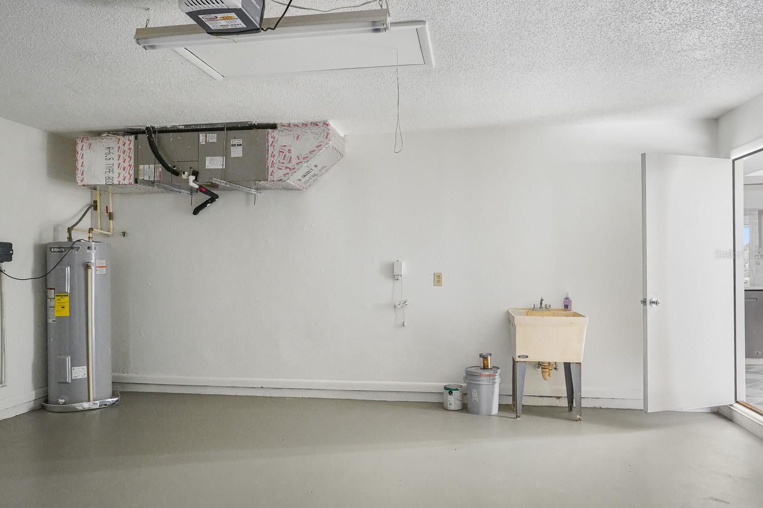 MEADOW RUN AT JACARANDA - Residential