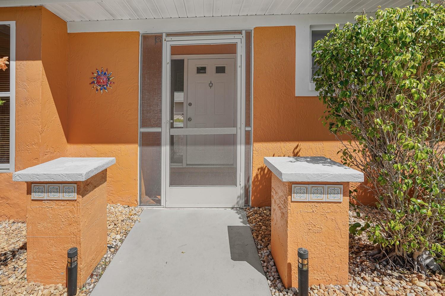 3323 MEADOW RUN CIRCLE