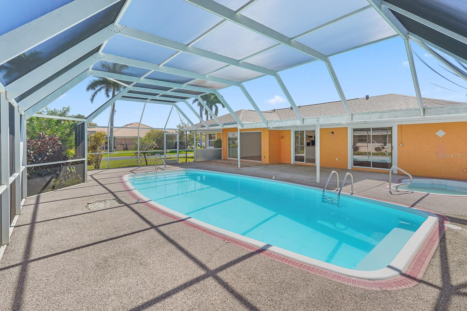 MEADOW RUN AT JACARANDA - Residential