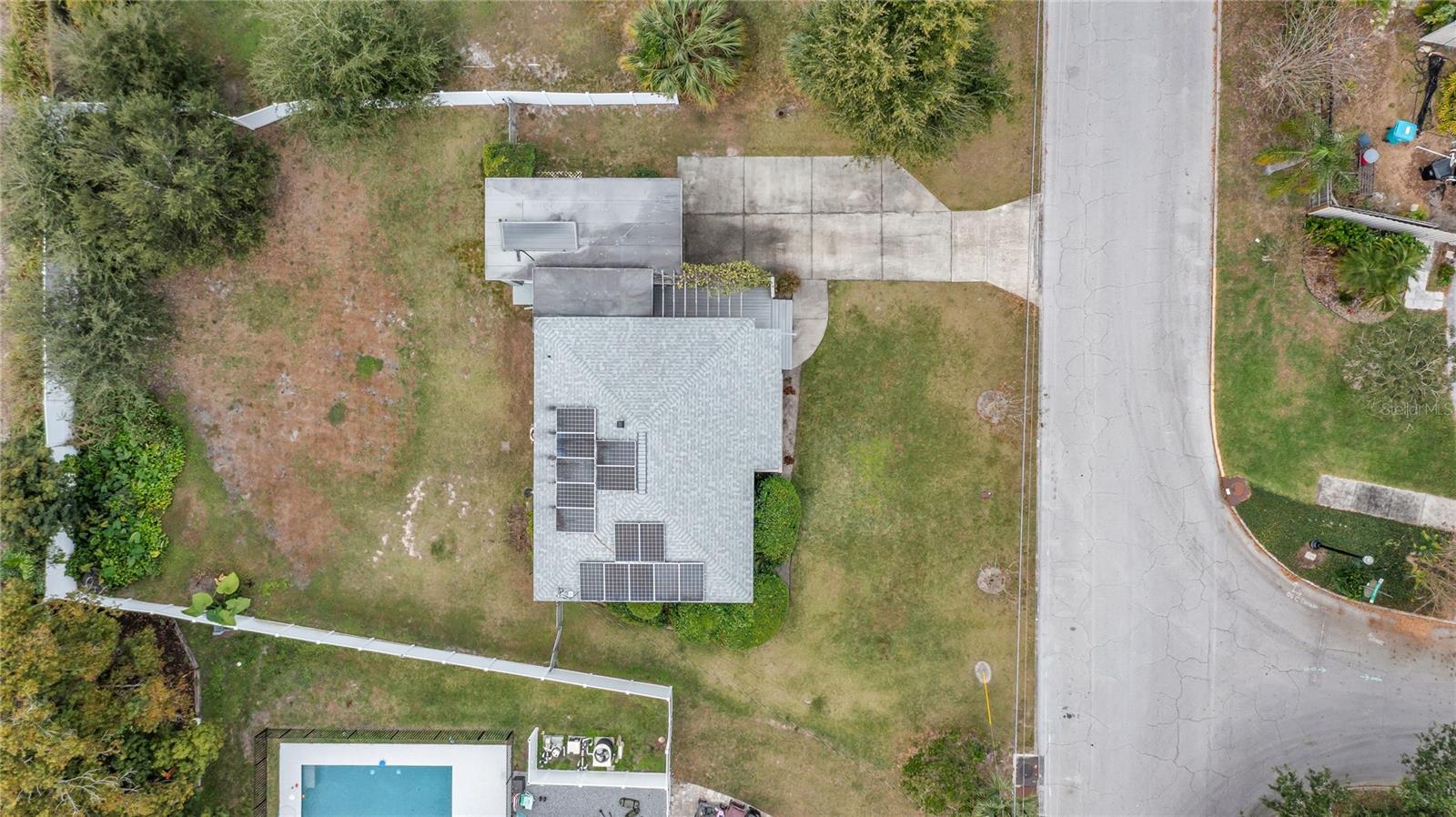 EDGEWATER - Residential