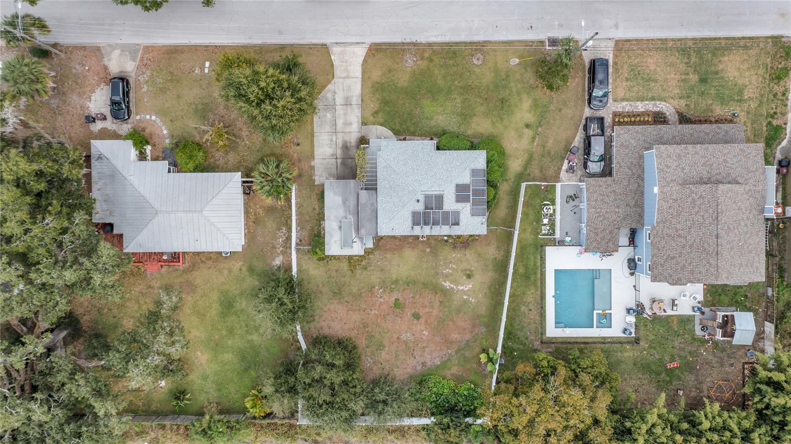 EDGEWATER - Residential