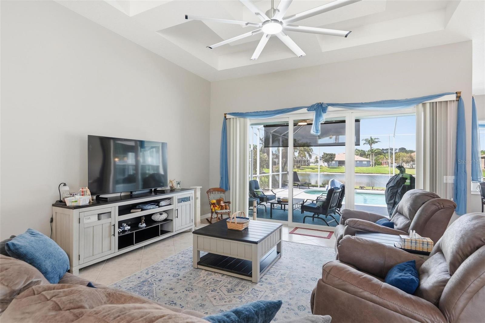 WATERS EDGE - Residential