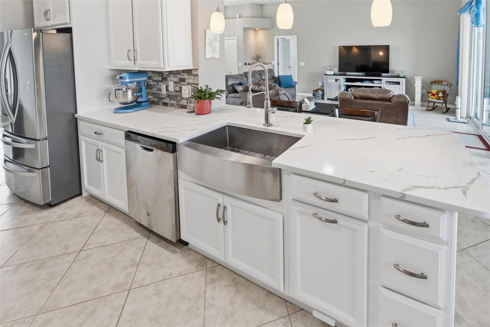 WATERS EDGE - Residential