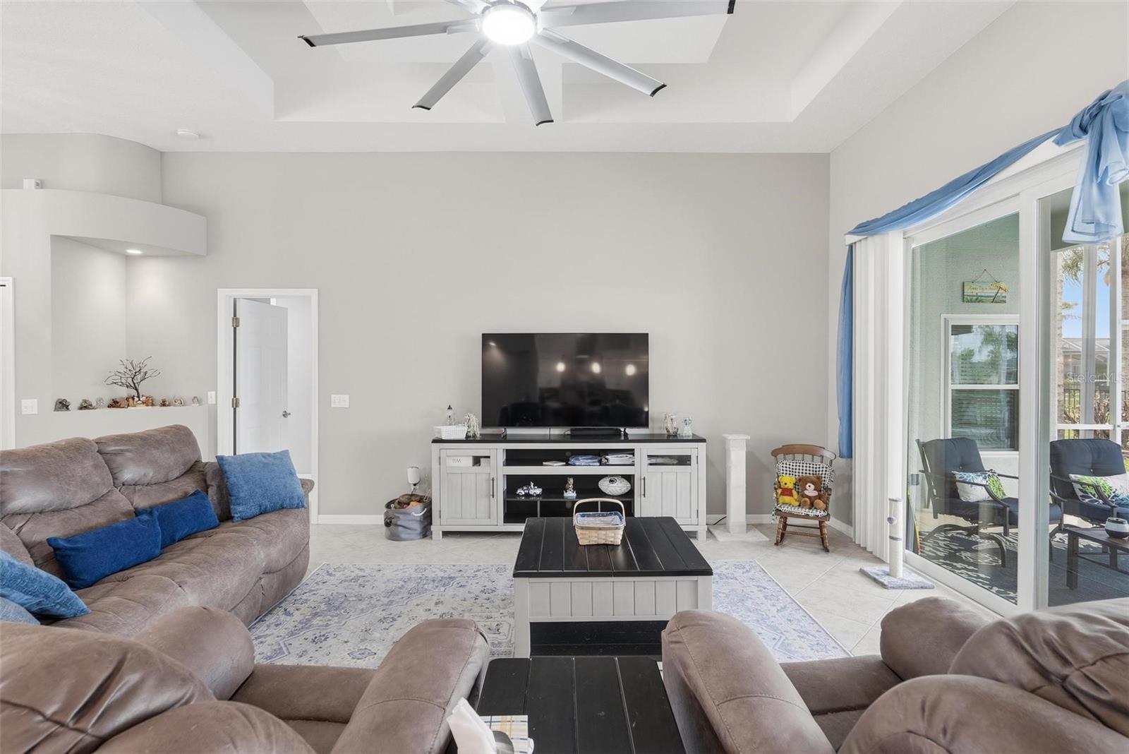 WATERS EDGE - Residential