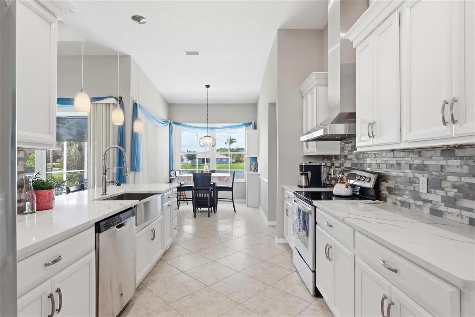 WATERS EDGE - Residential