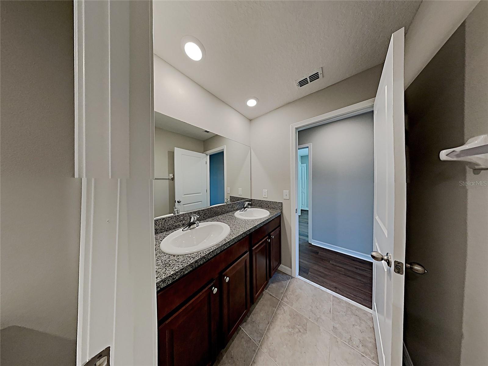 LEISEY SUB - Residential