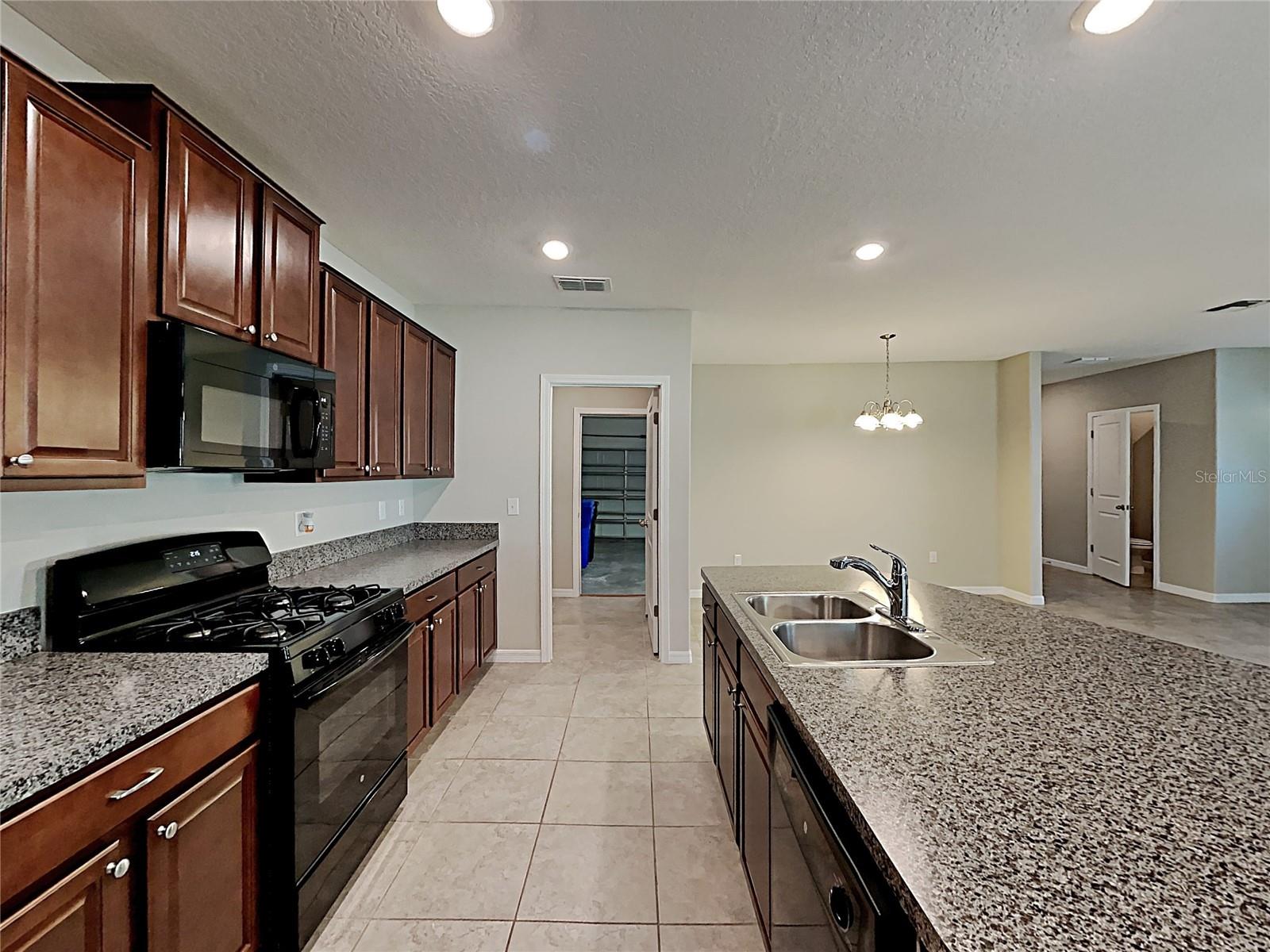 LEISEY SUB - Residential