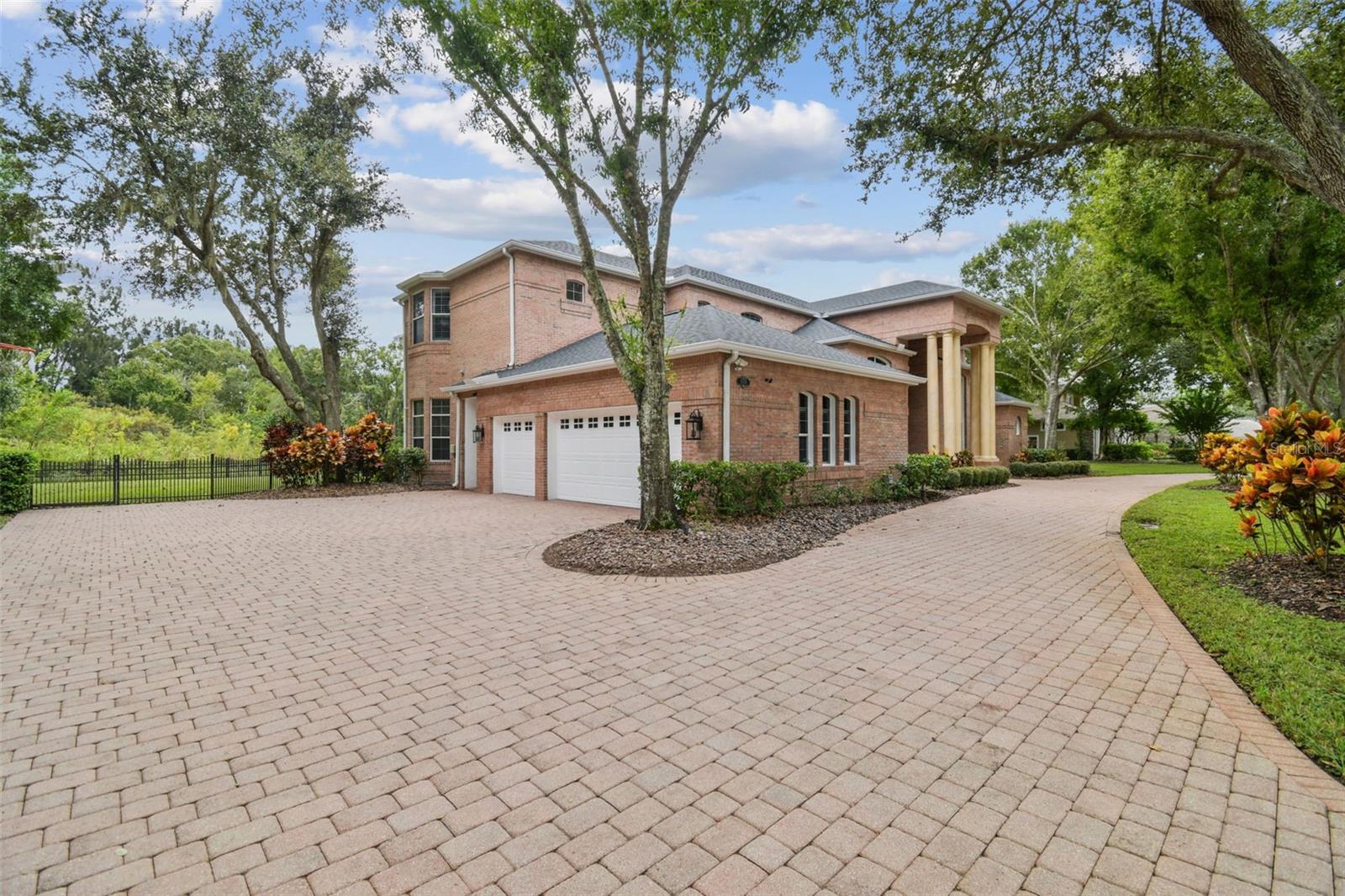 3020 KENSINGTON TRACE