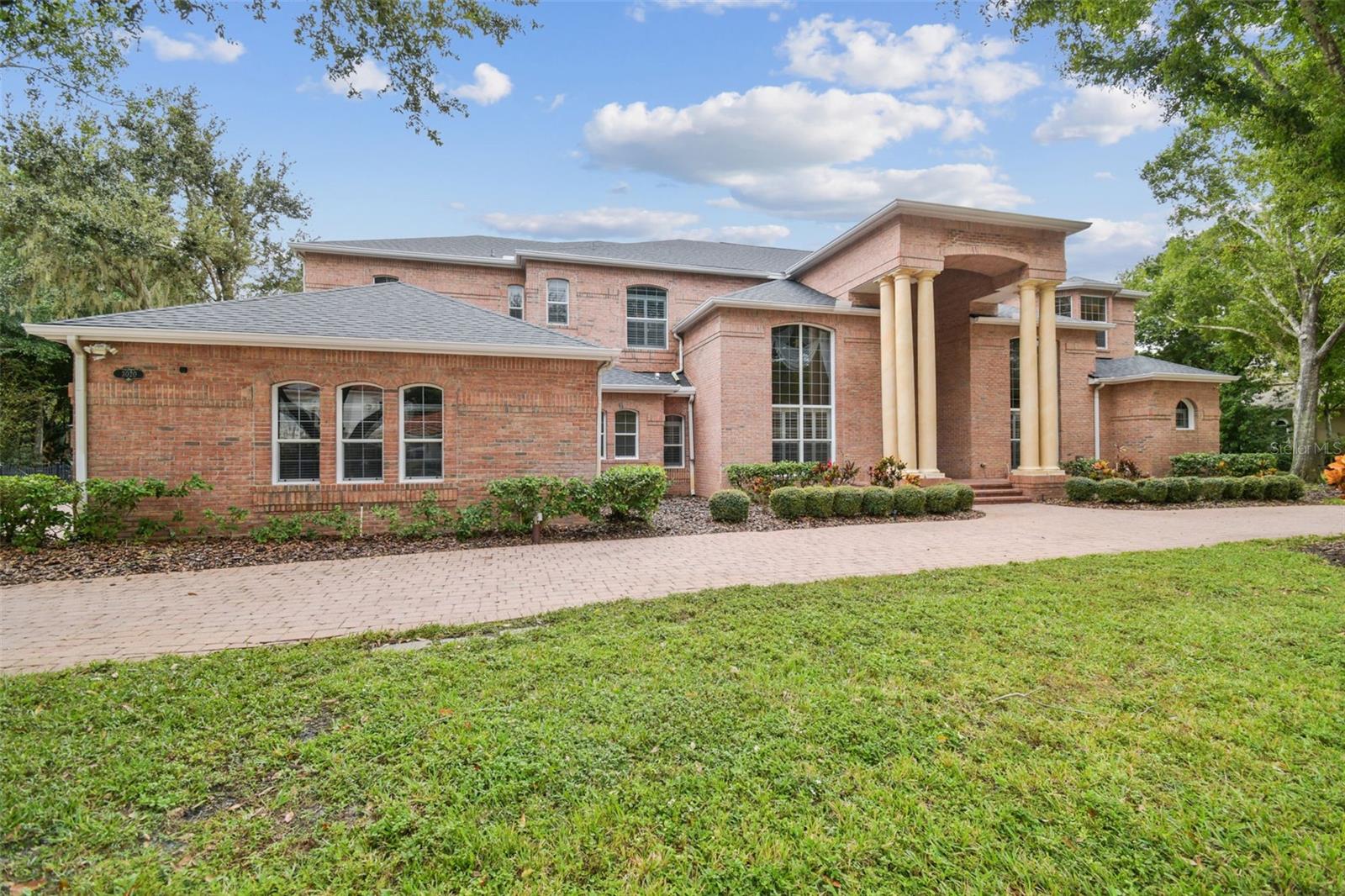 3020 KENSINGTON TRACE