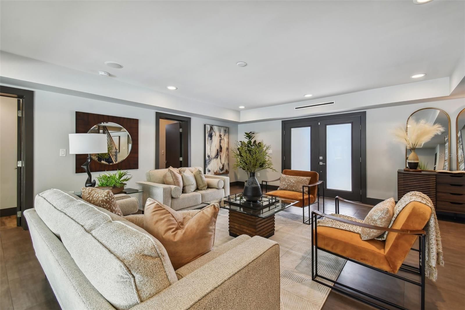 BAYSHORE ESTATES 4 - Residential