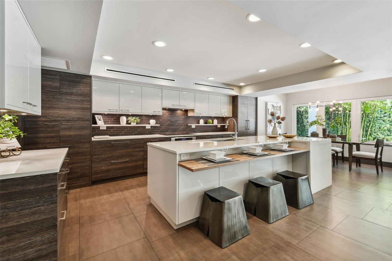 BAYSHORE ESTATES 4 - Residential