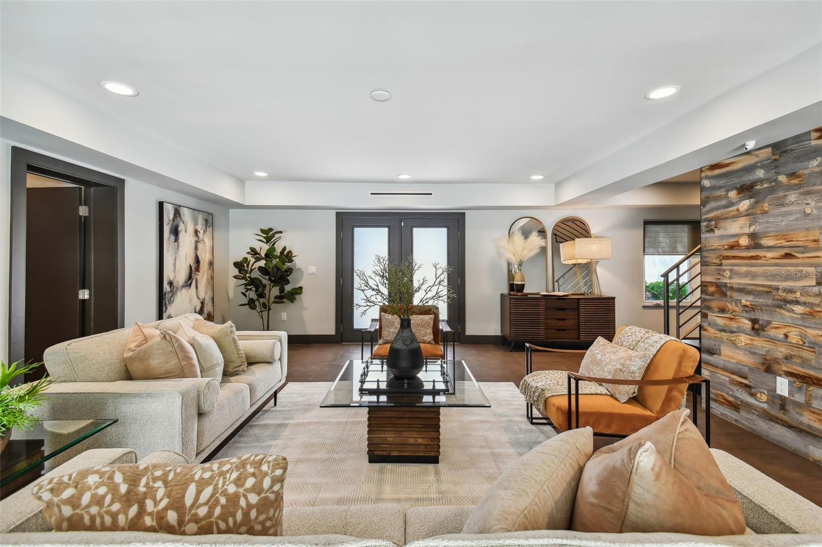 BAYSHORE ESTATES 4 - Residential