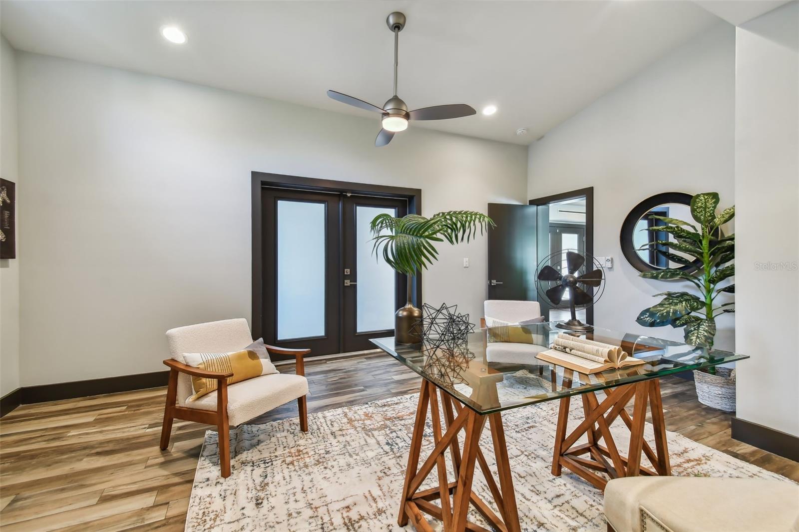 BAYSHORE ESTATES 4 - Residential