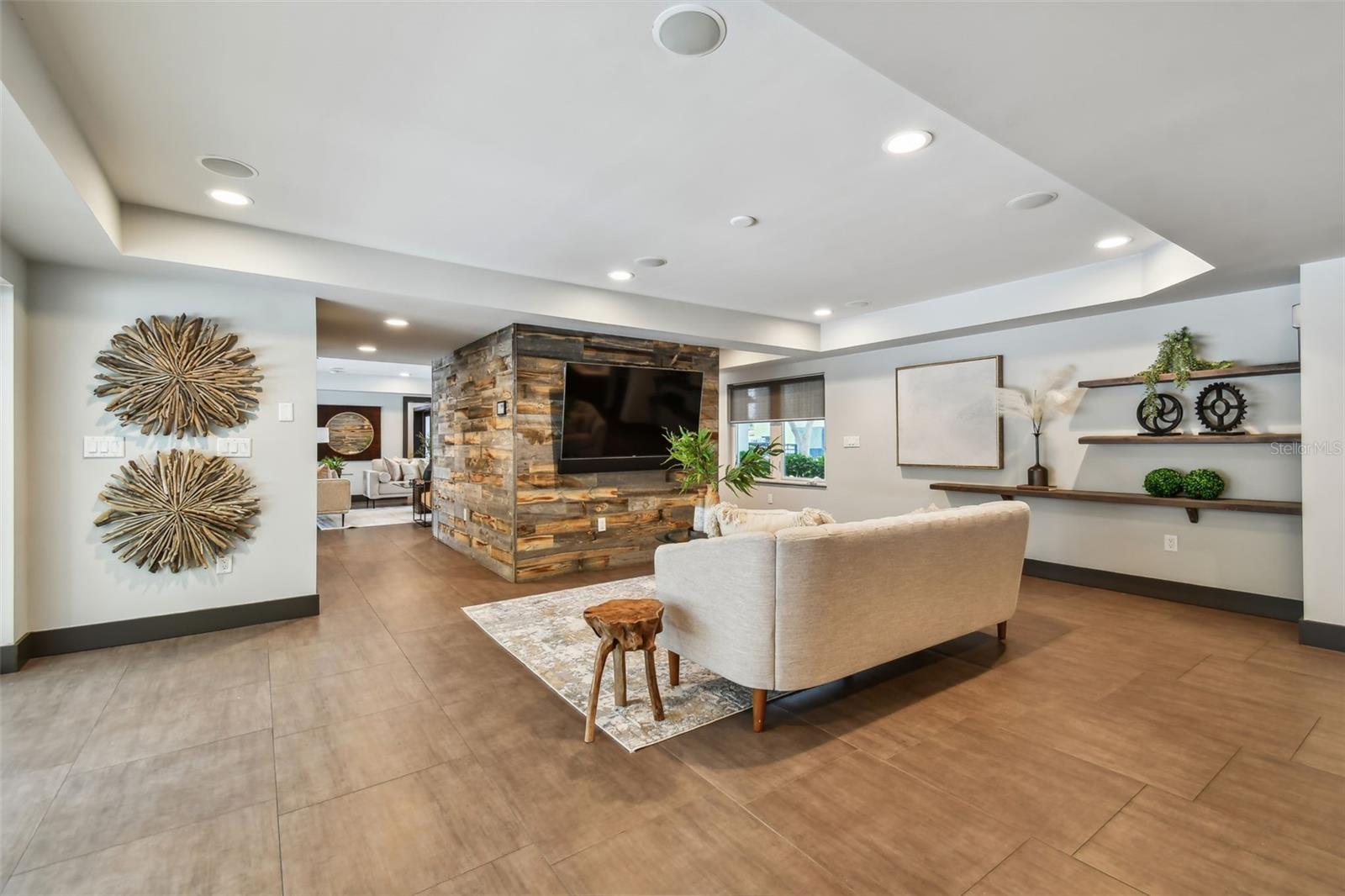 BAYSHORE ESTATES 4 - Residential