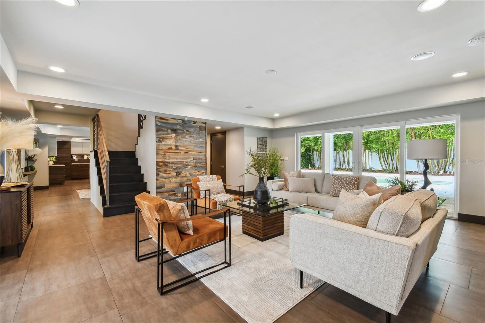 BAYSHORE ESTATES 4 - Residential