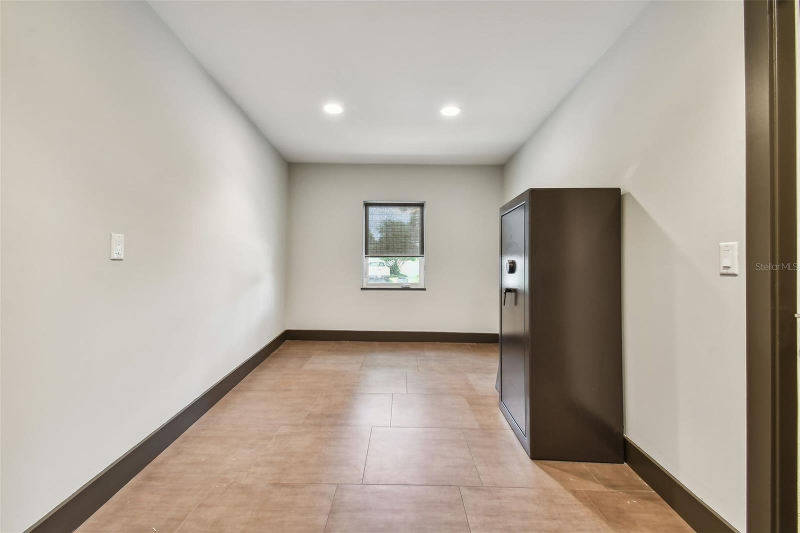 BAYSHORE ESTATES 4 - Residential