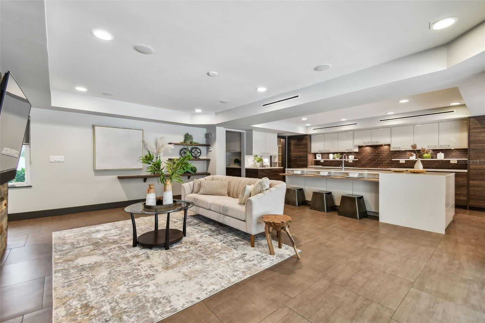 BAYSHORE ESTATES 4 - Residential