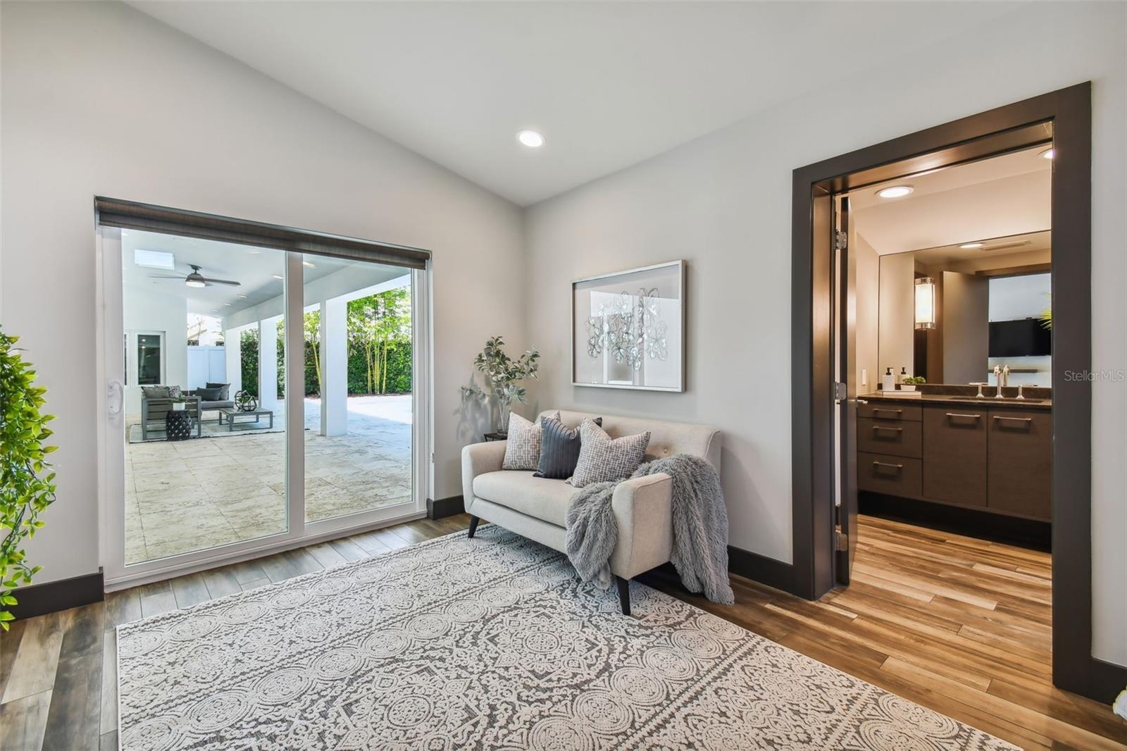 BAYSHORE ESTATES 4 - Residential