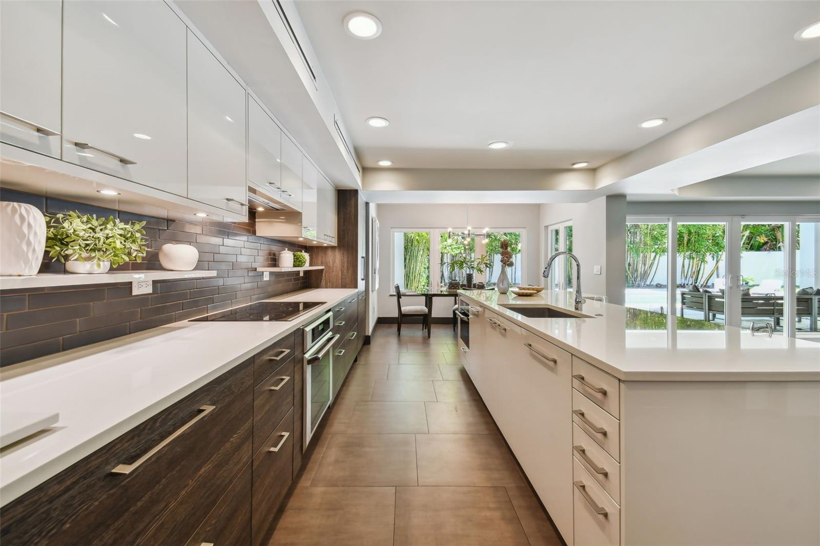 BAYSHORE ESTATES 4 - Residential