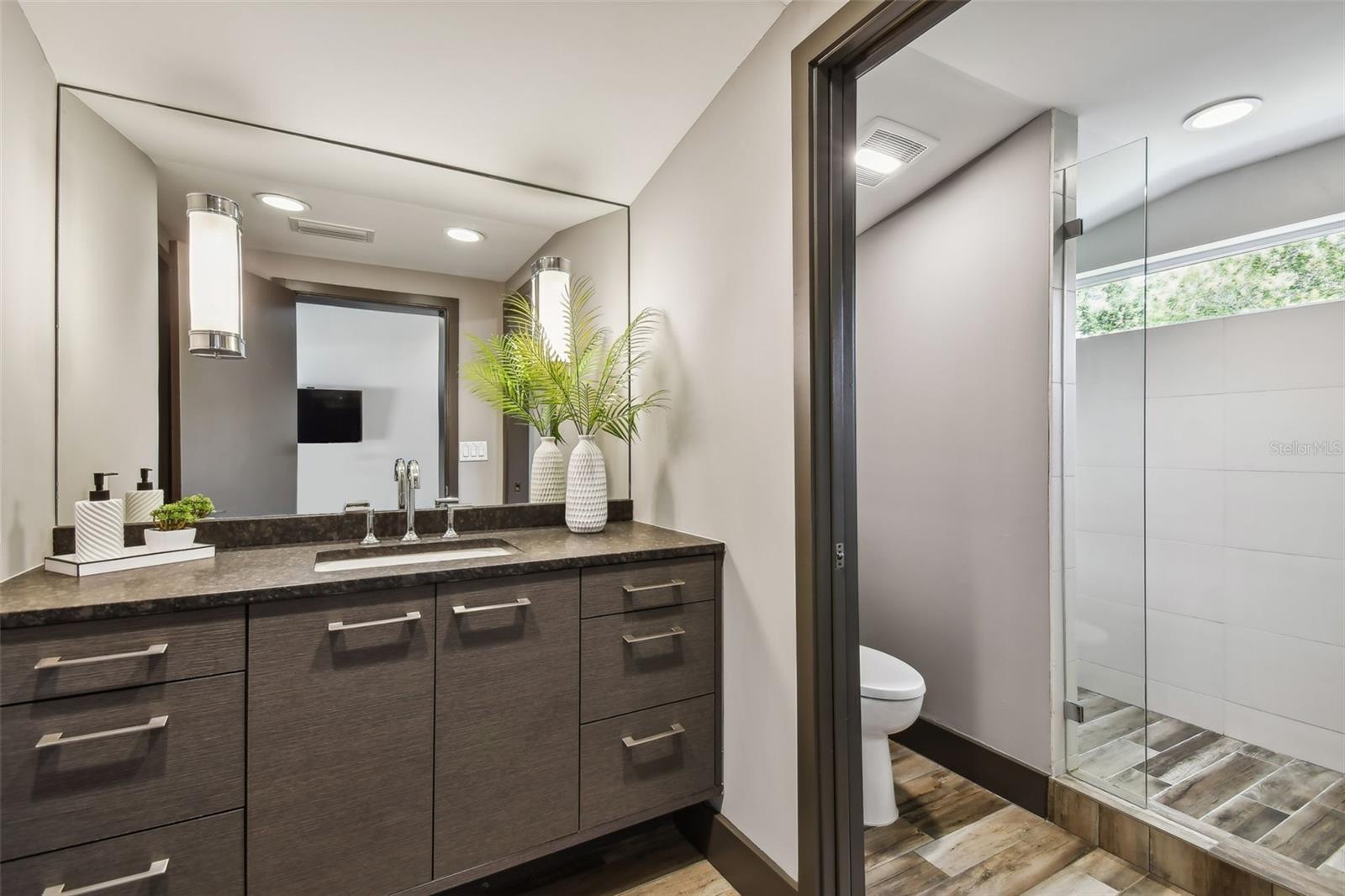 BAYSHORE ESTATES 4 - Residential