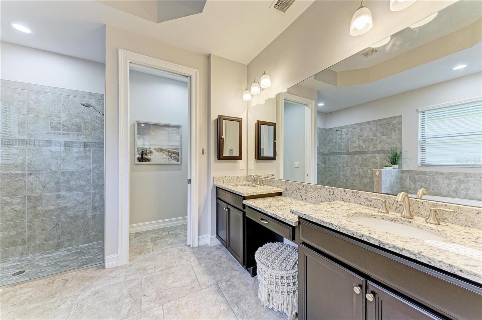 TOSCANA ISLES UN 1 - Residential