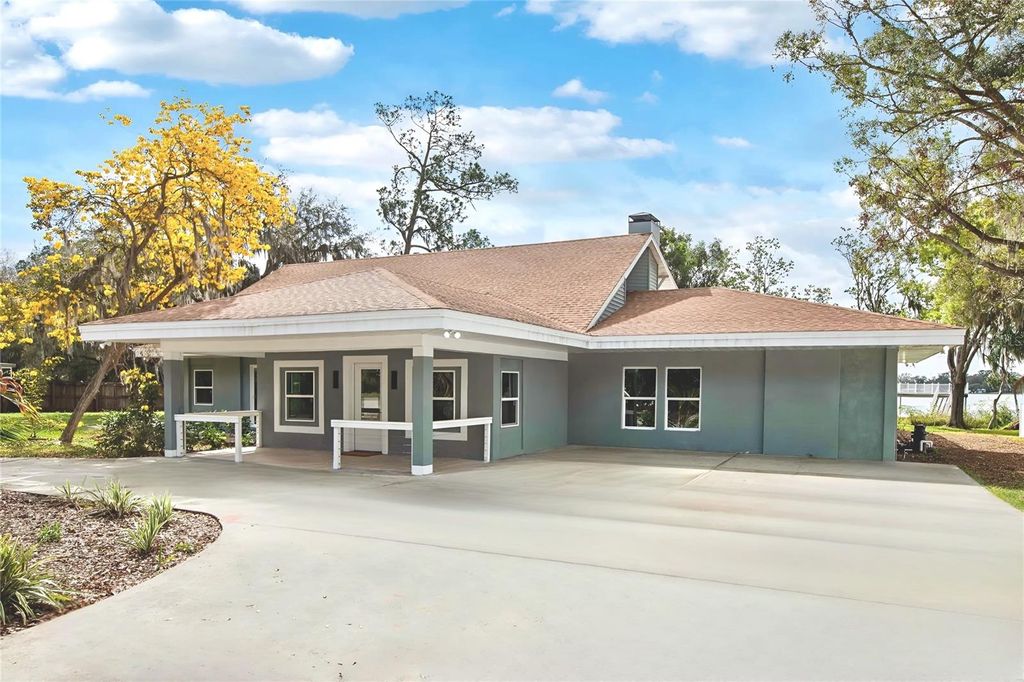 Photo of 20 Lake Idylwild Drive N, Winter Haven, FL 33881 (MLS # L4958394)