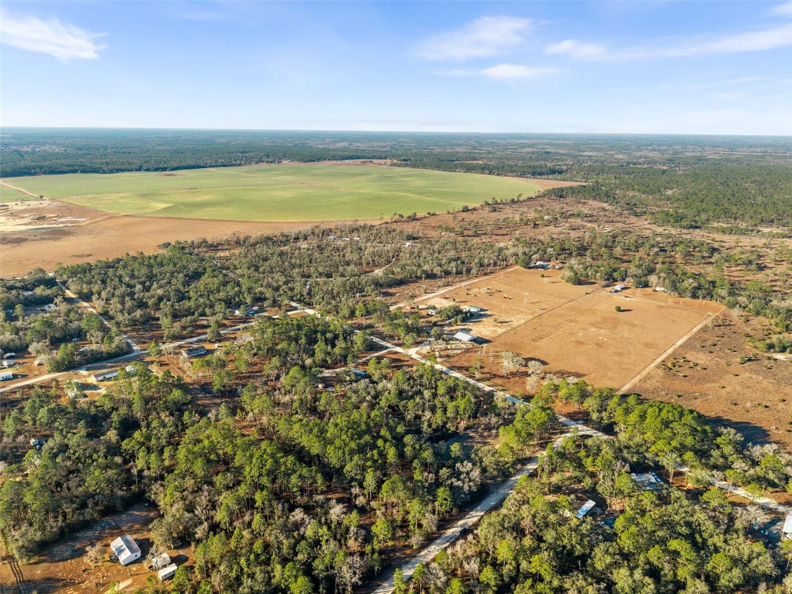 WILLISTON HLNDS - Land