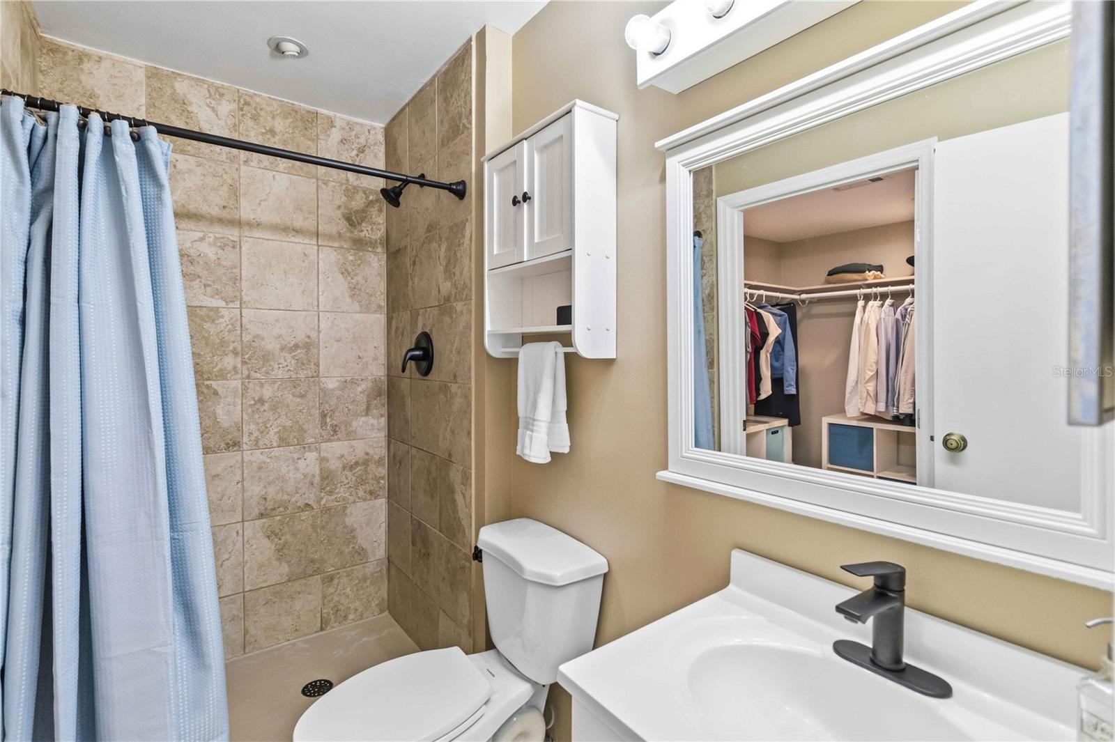 PINE LAKE ESTATES UNIT B - Residential