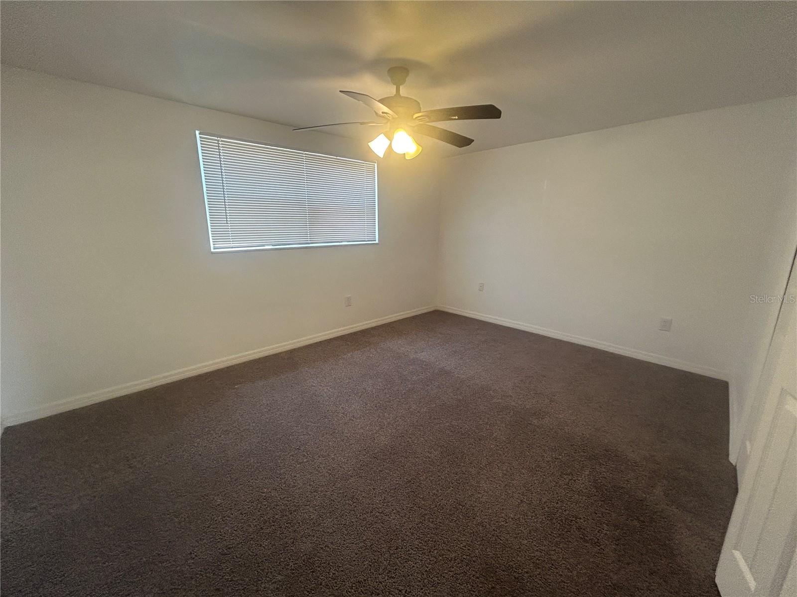 BEACON SQUARE - Residential Lease