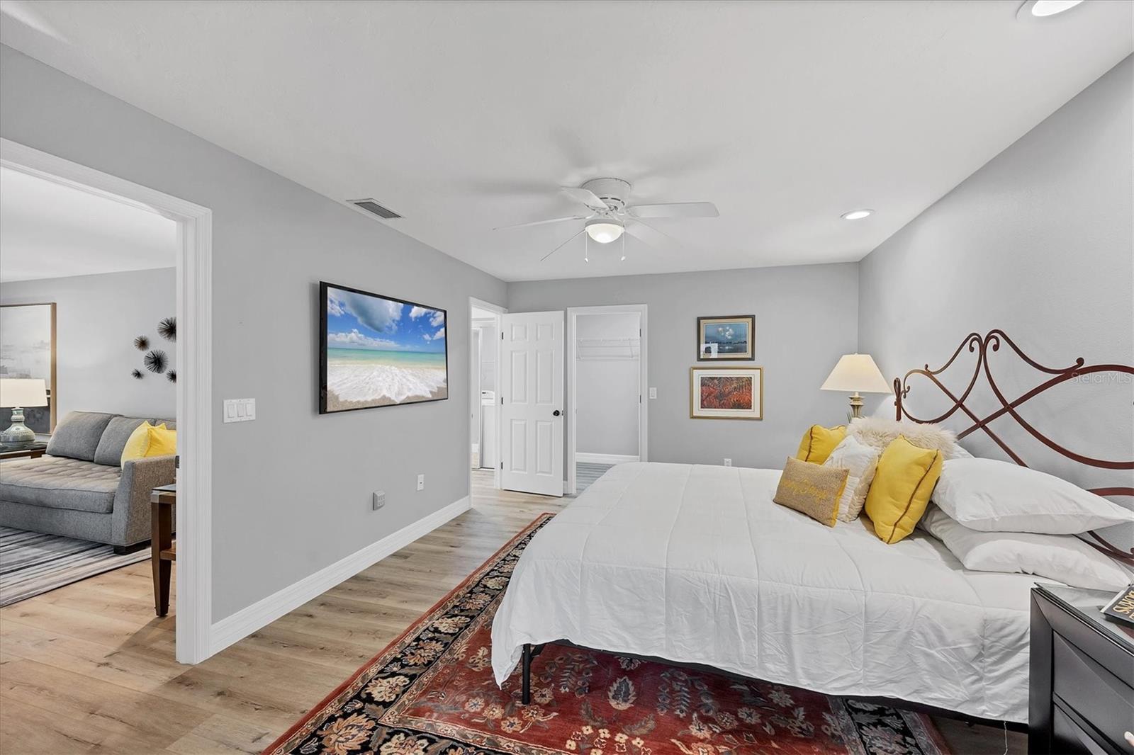 GLEN OAKS MANOR HOMES PH 1 - Residential