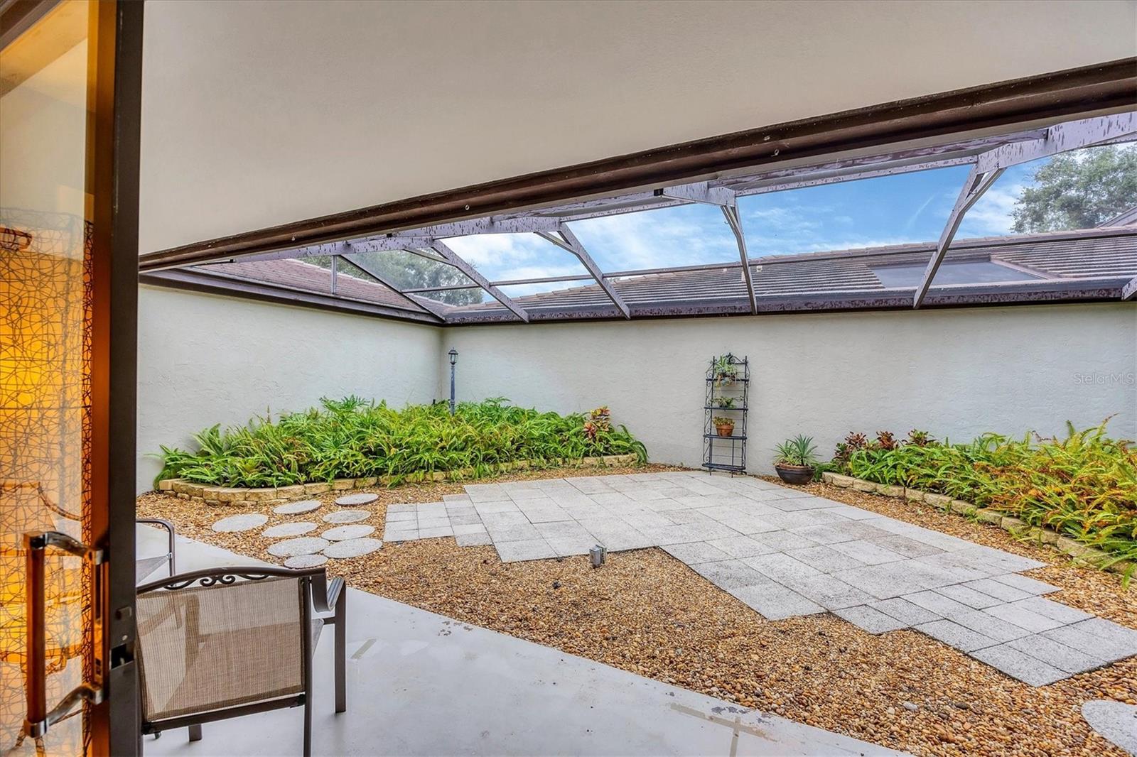 GLEN OAKS MANOR HOMES PH 1 - Residential