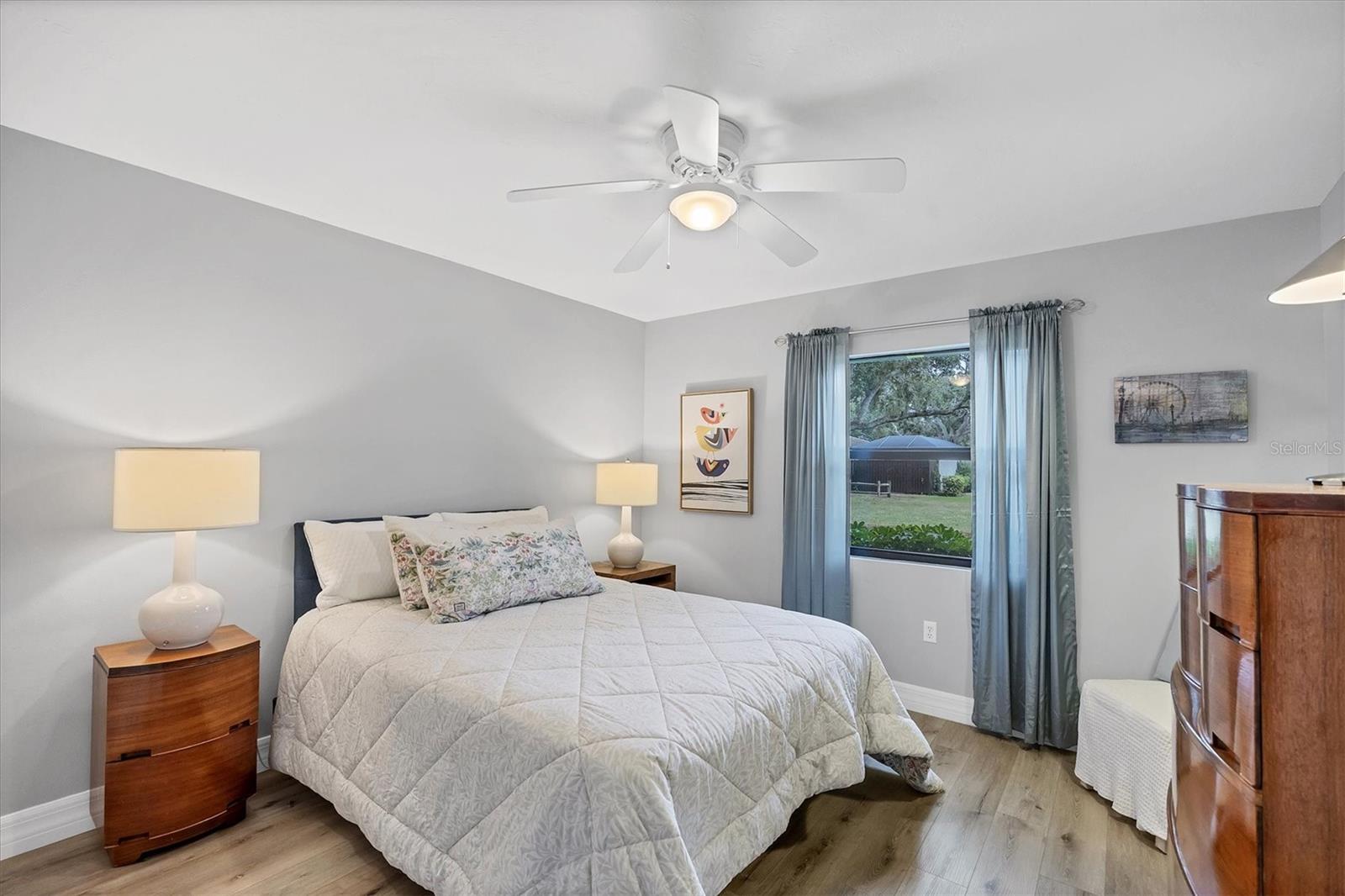 GLEN OAKS MANOR HOMES PH 1 - Residential