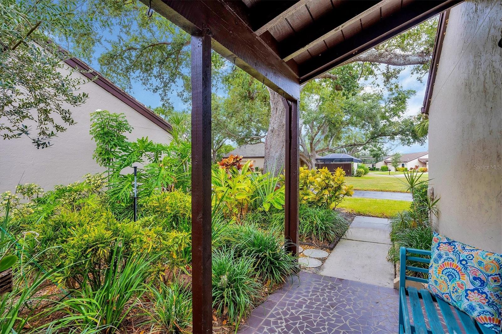 GLEN OAKS MANOR HOMES PH 1 - Residential