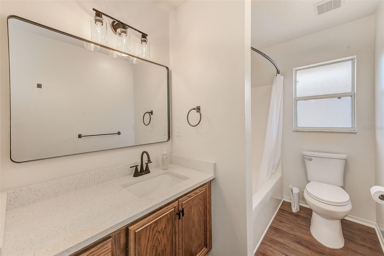 WILLOW SHORES - Residential